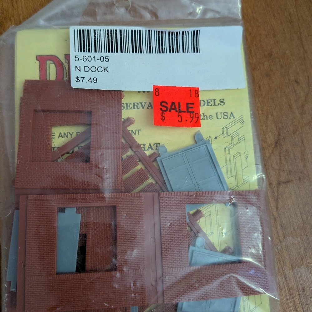 Model Train Detailing Parts Set DPM Building Kit - Picture 6 of 6